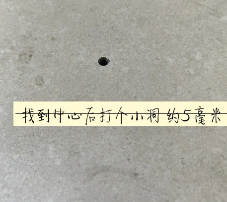 娄星瓷砖空鼓维修公司专业解答在瓷砖铺贴过程中，如果砂料搅拌不均匀，将会带来以下问题